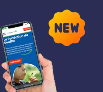 logo fondation et main avec smartphone