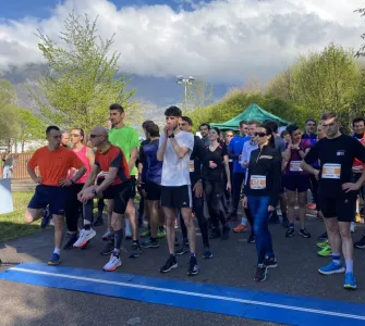 Ligne de départ des coureurs de la run for them 2022 à grenoble