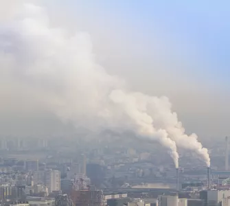 pollution air exterieur fumée immeuble ville cheminée