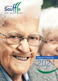 homme âgé avec lunette à oxygène et grand sourire